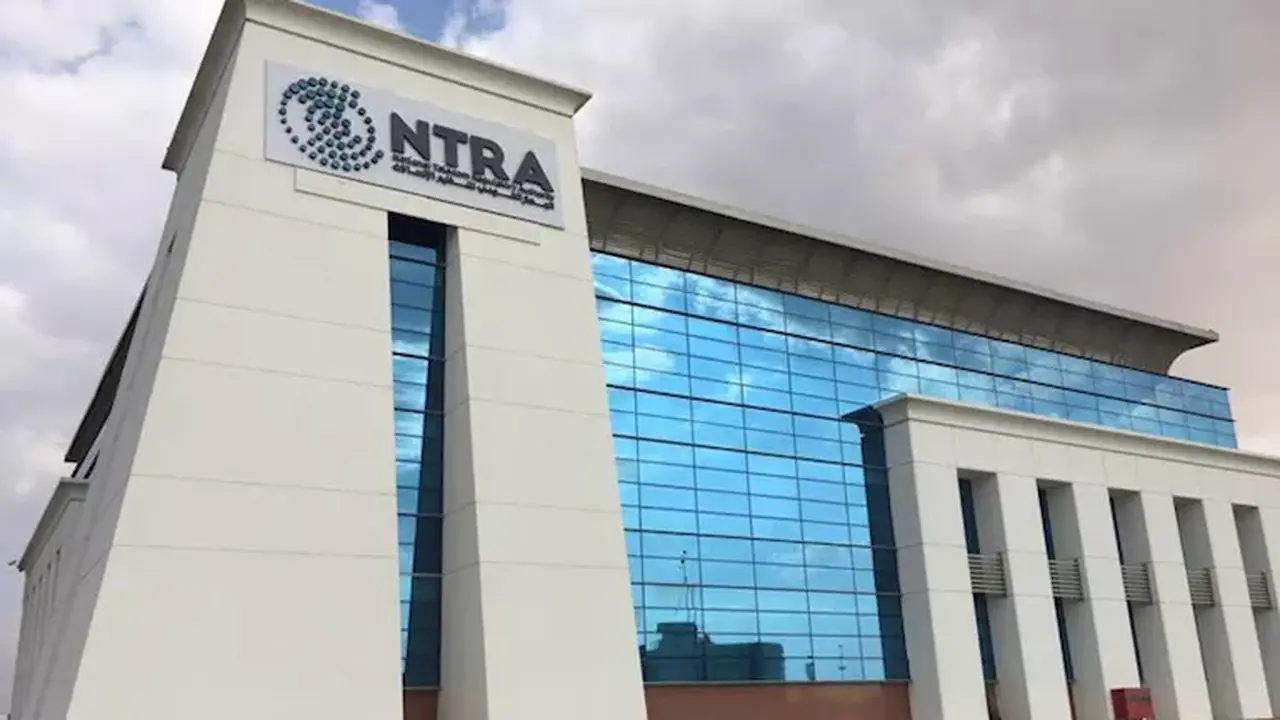 تنظيم الاتصالات تحسم الجدل بشأن استثناء هواتف الحجاج من الضريبة الجمركية